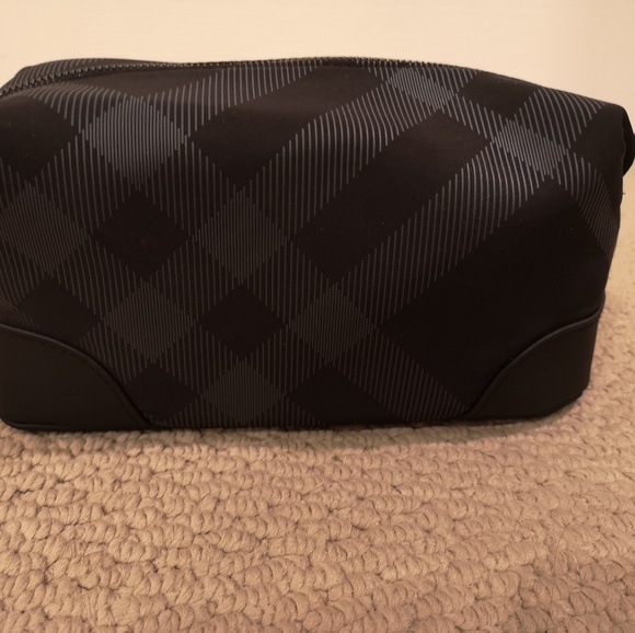 Burberry Other - Burberry Men's Toiletry Bag